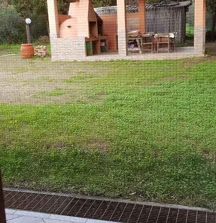 Semesterbostad Chia Villa I Pini Azzurri