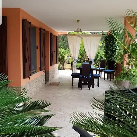 Chia Villa I Pini Azzurri Semesterbostad